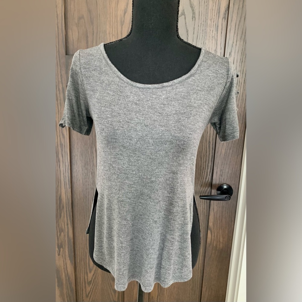 Small gray top